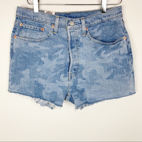 LEVI’S 501 High Rise Camo Denim Shorts NWT New - Picture 1 of 11